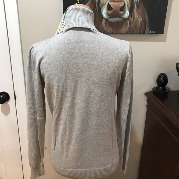 ▪️JOSEPH A Silver Glitter Turtleneck - Picture 5 of 9